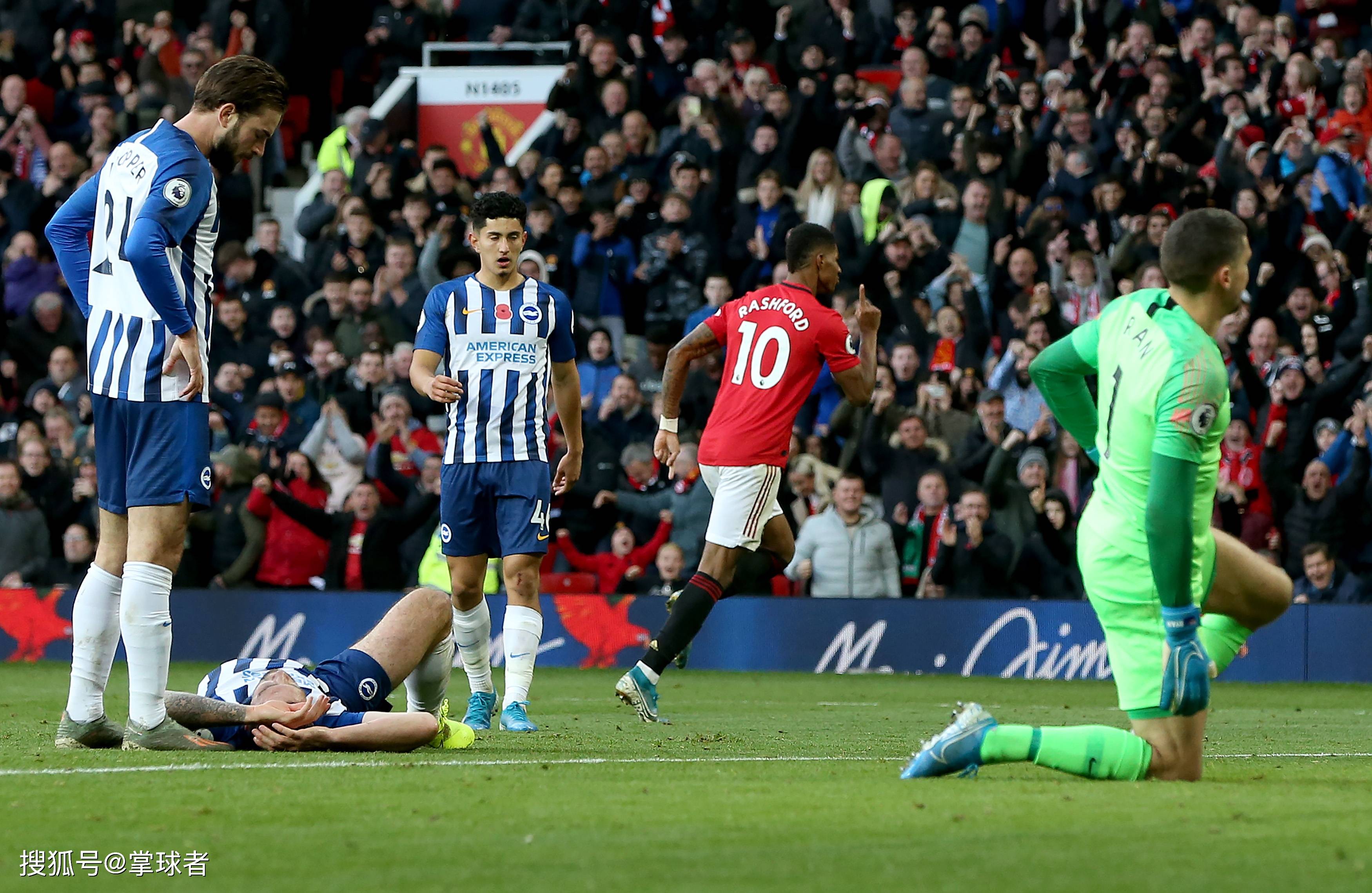 足球比赛以 足球比赛以